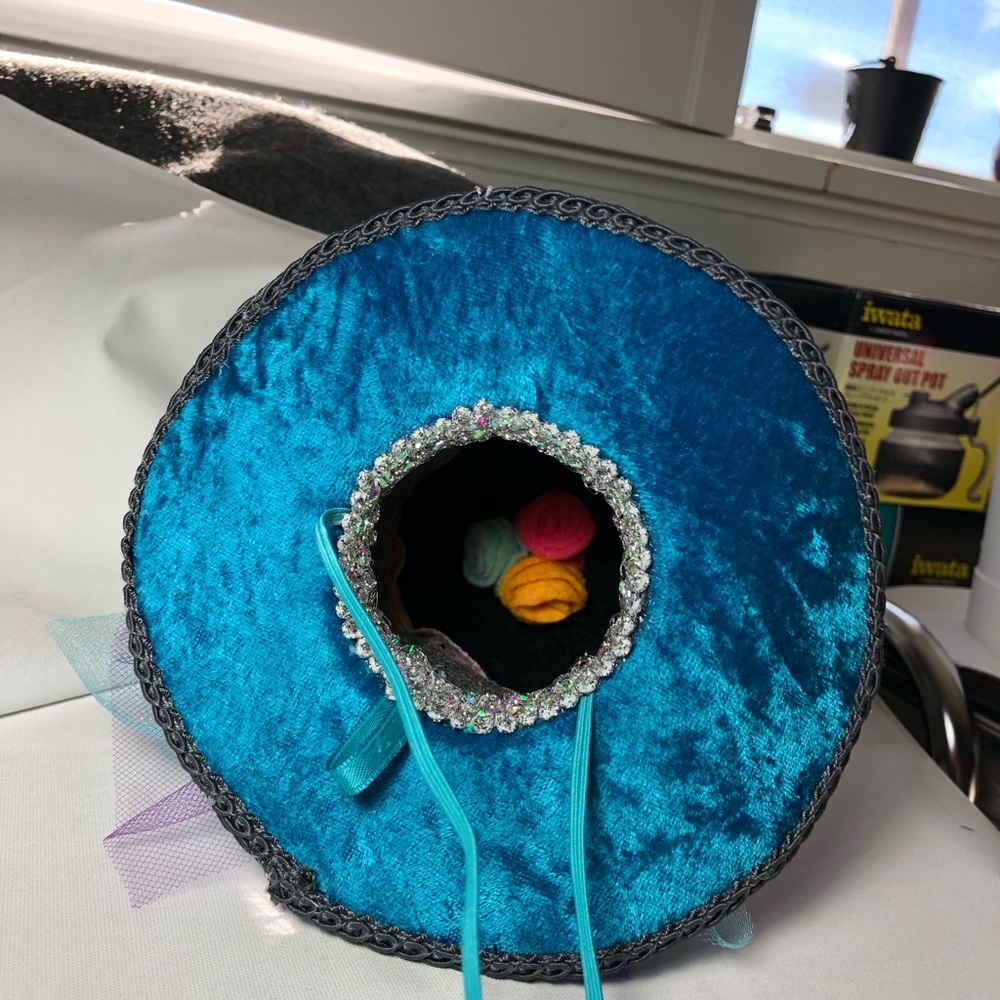 Mini Top hat - Picture 7 of 7